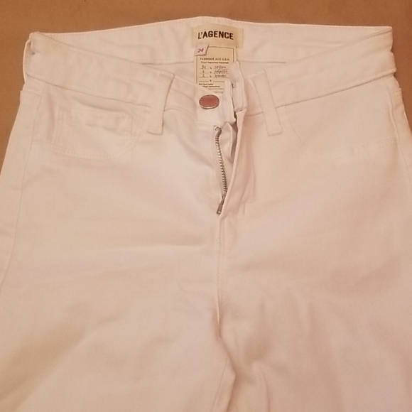 Jeans - Picture 2 of 4